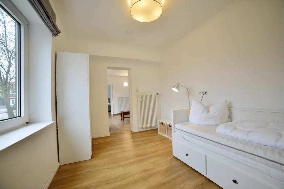 Villa Heidi Schlafzimmer 2 EG.JPG