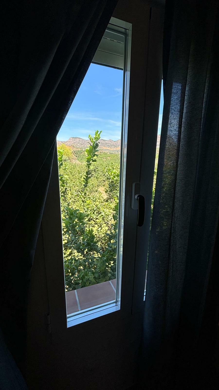 HABIT 2 VENTANA CASA ARROYO BUJIAS.jpg