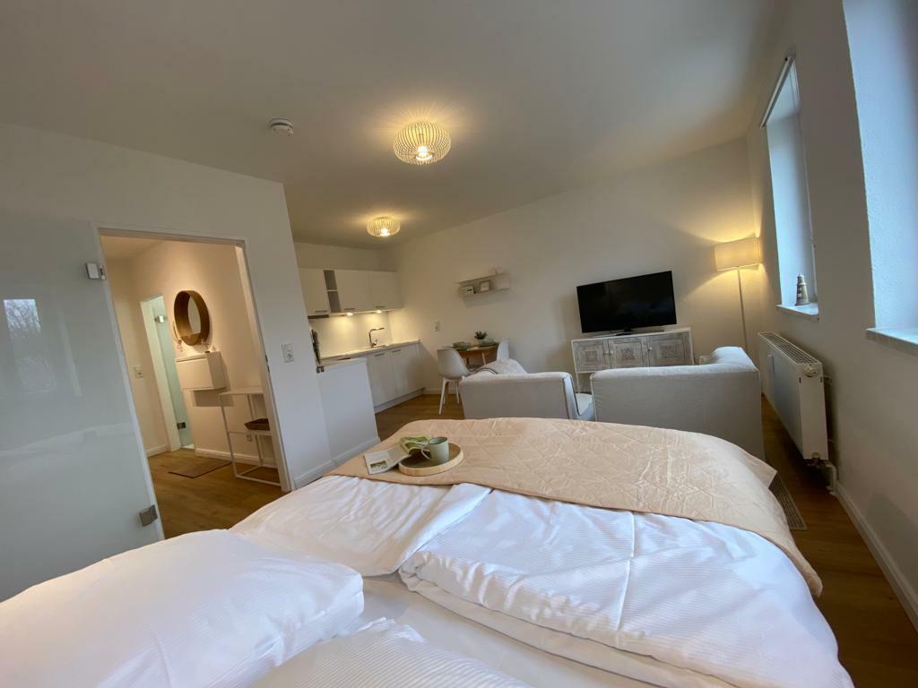 PHOTO-2023-05-01-14-05-36 2.jpg