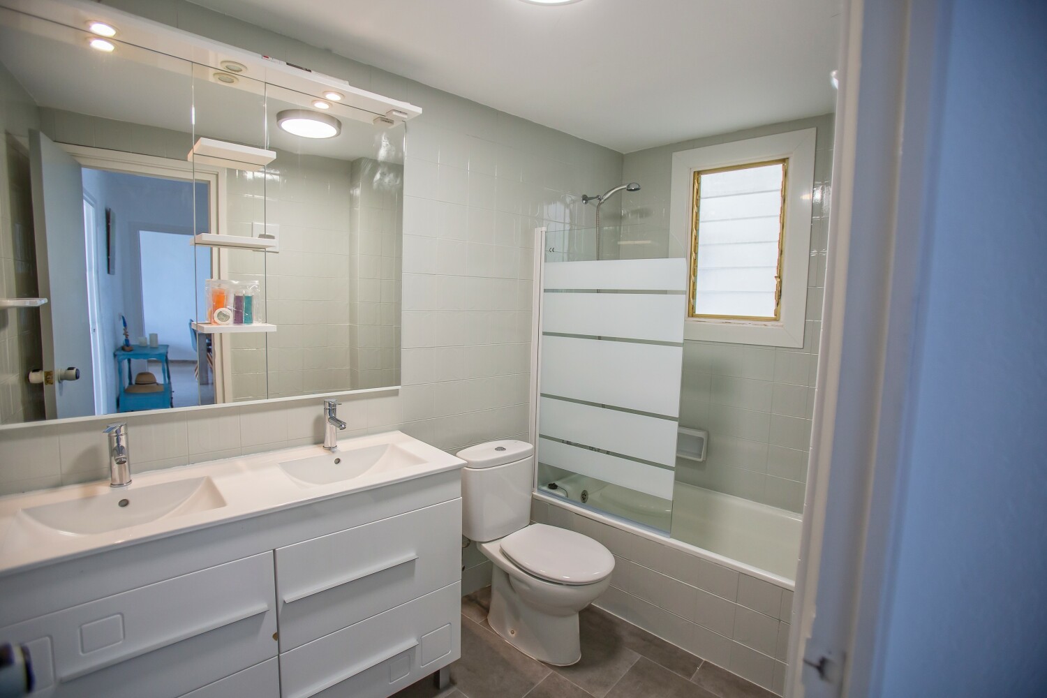 Copy of Copy of Copy of REU_0142.jpg