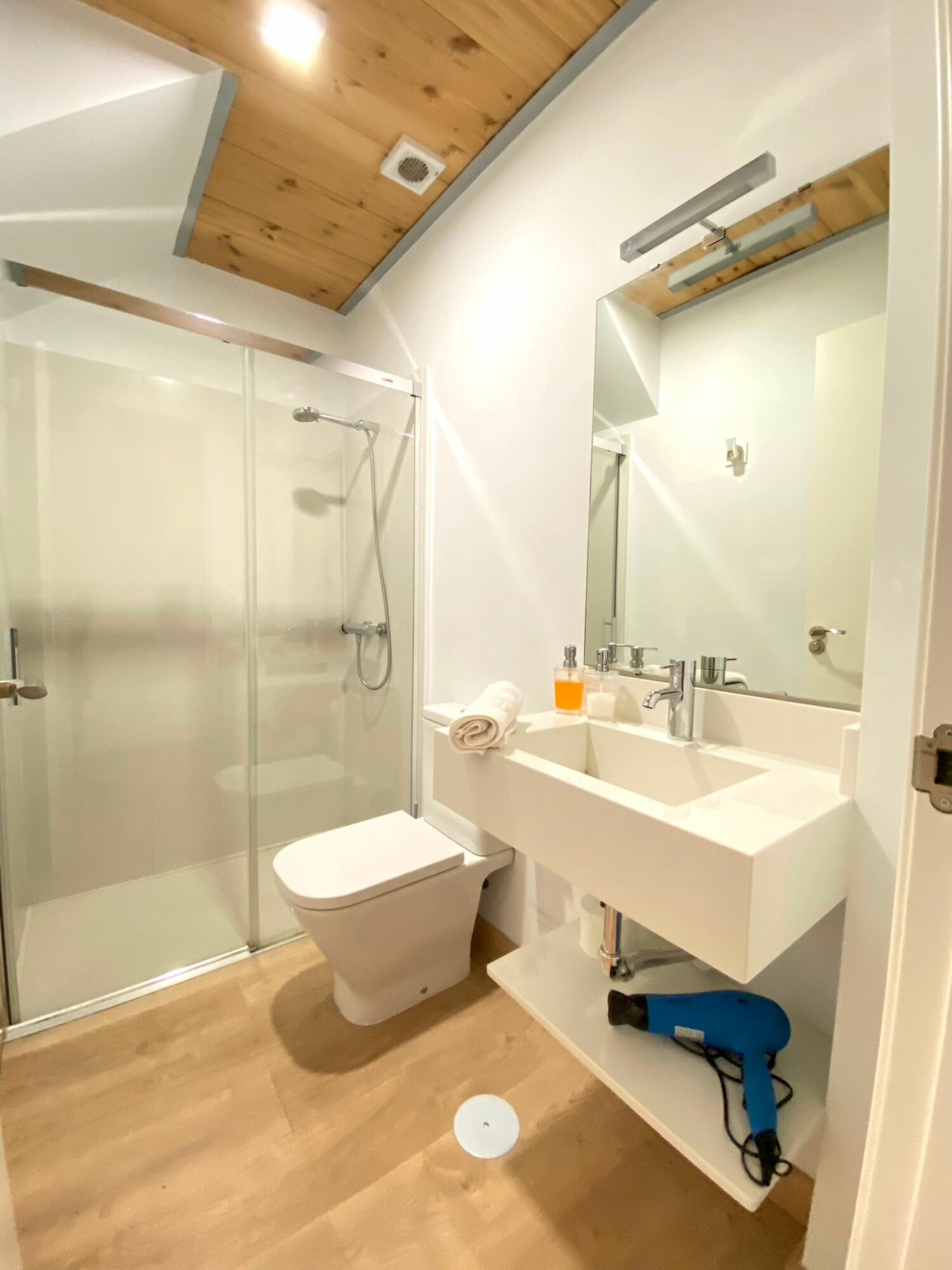 WhatsApp Image 2021-12-15 at 12.56.17.jpeg