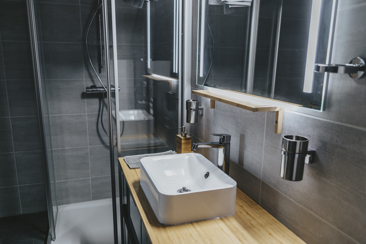 Kracher Apartment II 014.jpg