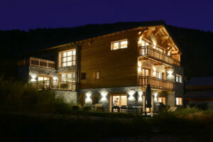 Chalet-nuit-06-1-300x200.jpg
