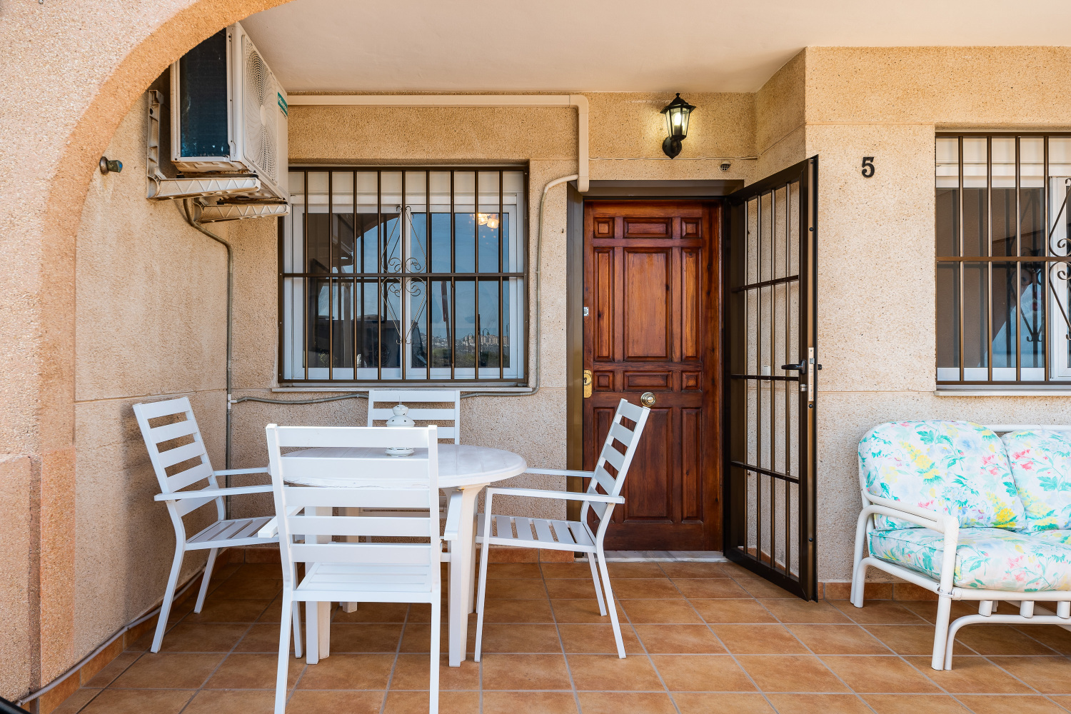 Avda Soria 2 Bajo 5 (2).jpg