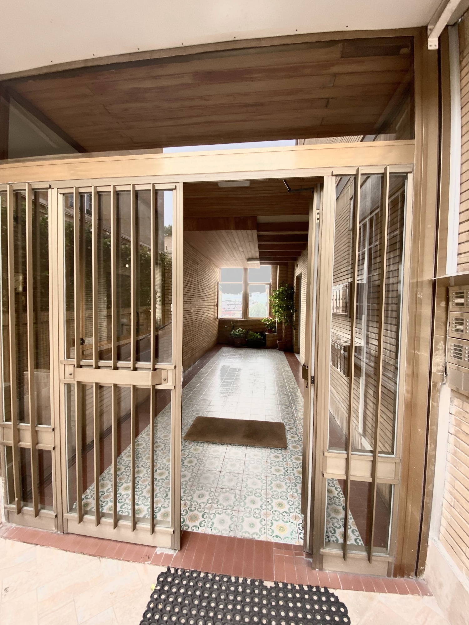 ingresso portone.jpg