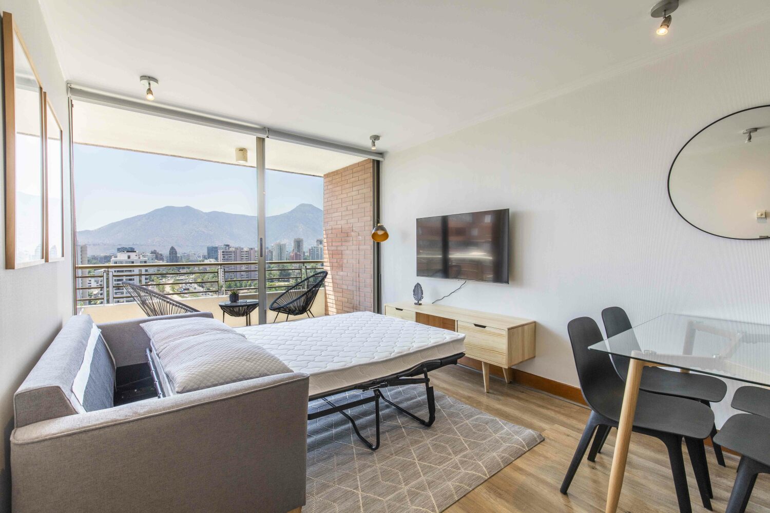 Pedro AVN 22 1810 (3).jpg