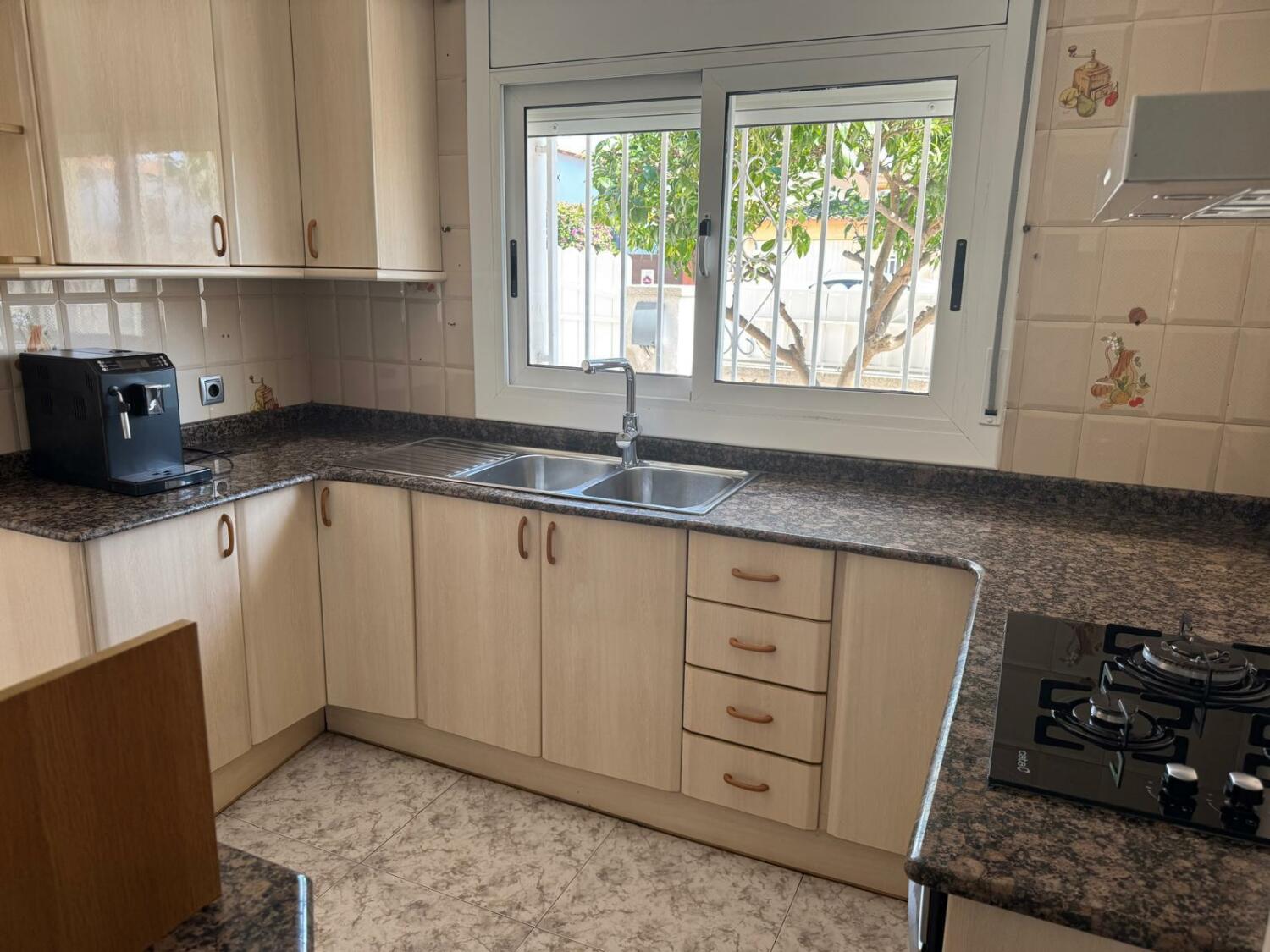 WhatsApp Image 2025-02-21 at 13.12.44 (1).jpeg