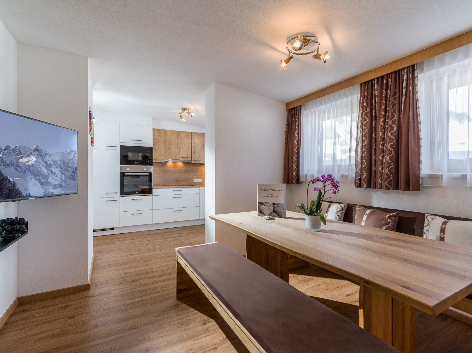 Wohnung 4 Wohnküche.jpg