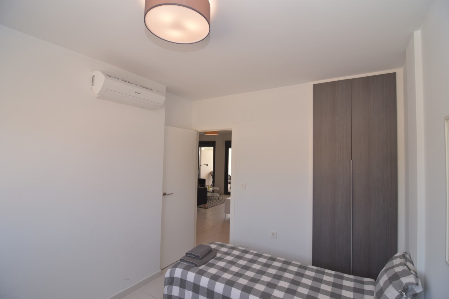 DSC_0907 (Custom).JPG