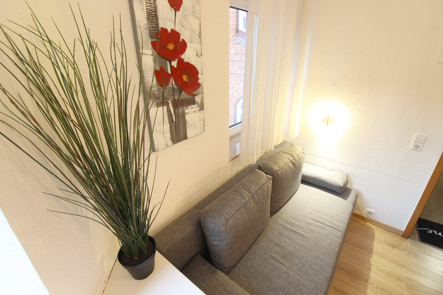 2022-10-26 - 106 - sleeping couch as couch_b.jpg