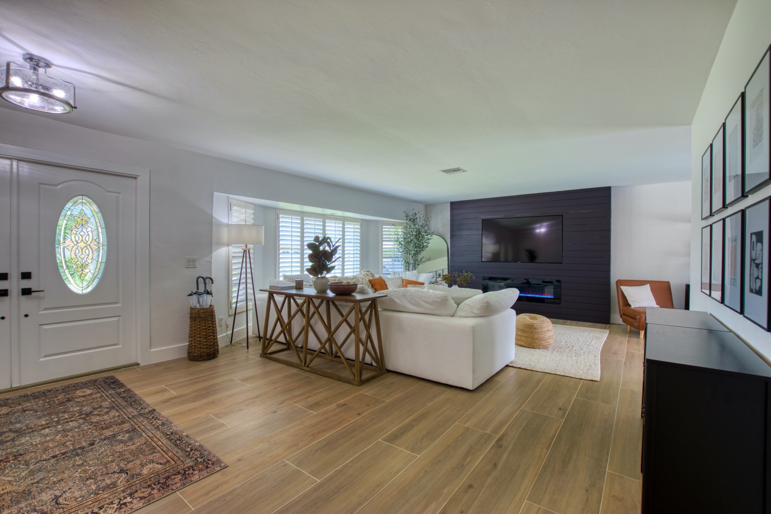 DSC_4522 2resized.jpg