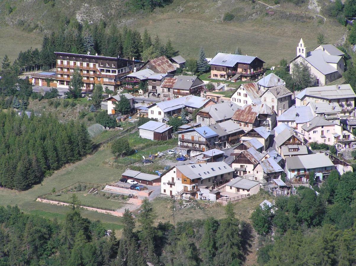 Extérieur bâtiment La Mourée