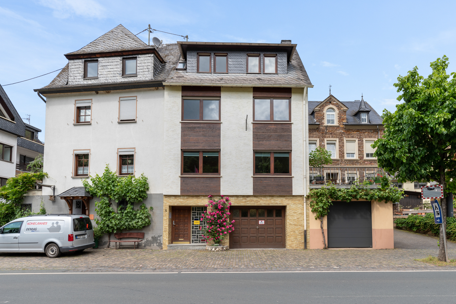 2 - voorkant huis web.jpg