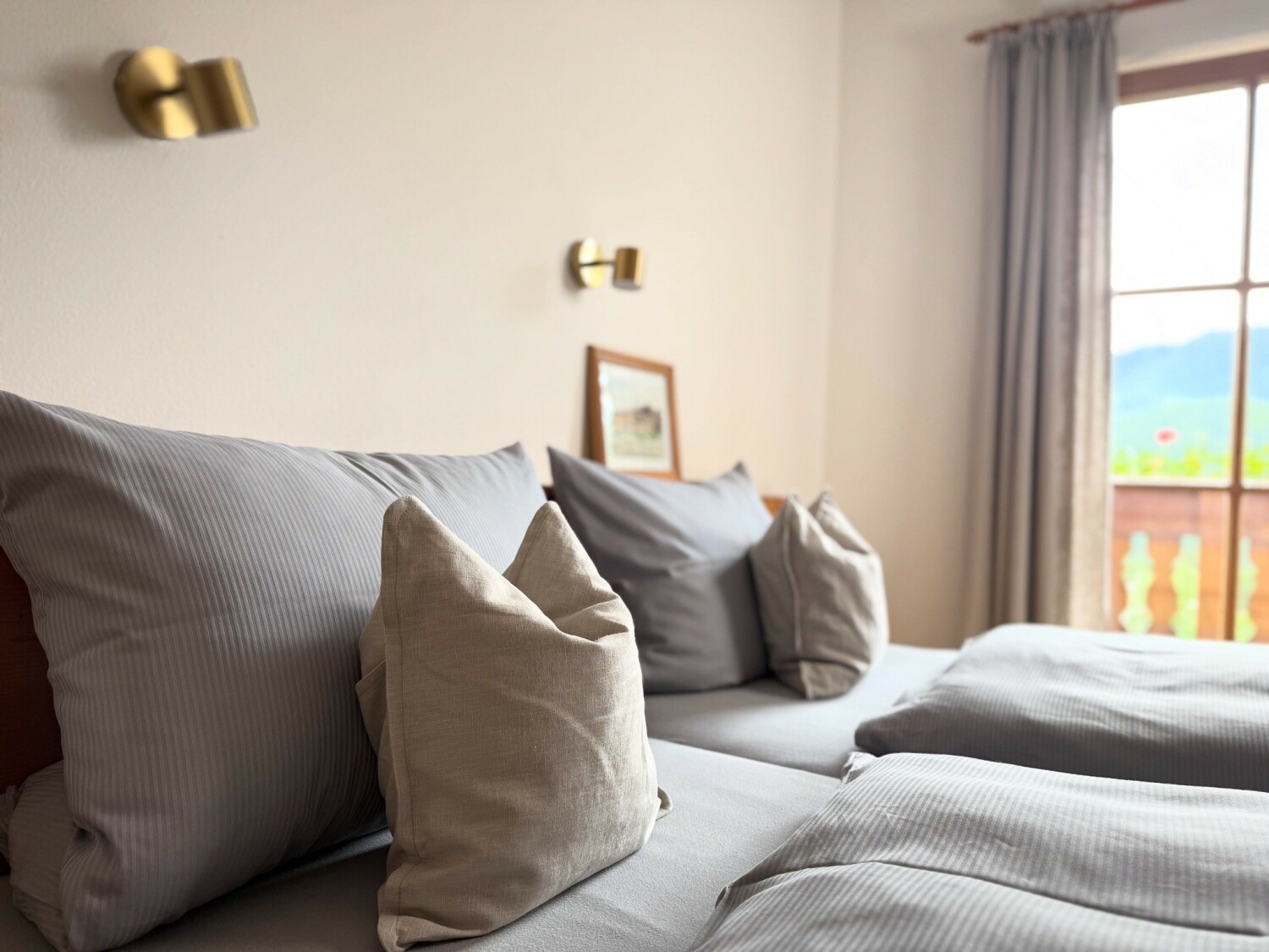 Gästehaus Hausenbauer Kaiserblick Schlafzimmer.jpg