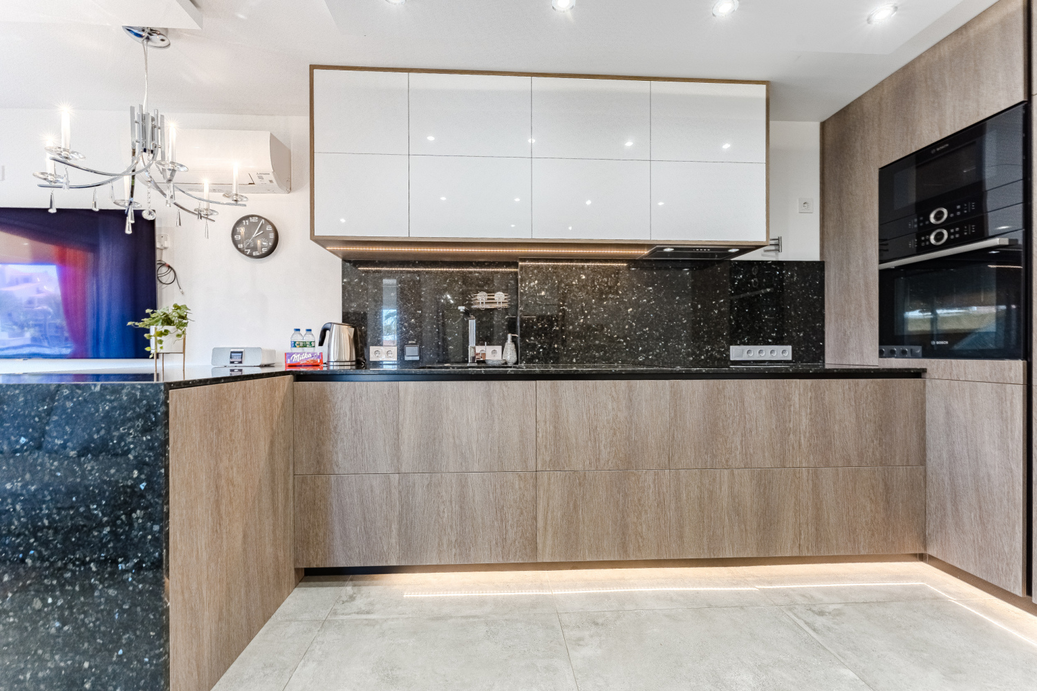 20241025 - OA15 - Ermantovich - Los Cristianos - F+10detalles-11.jpg