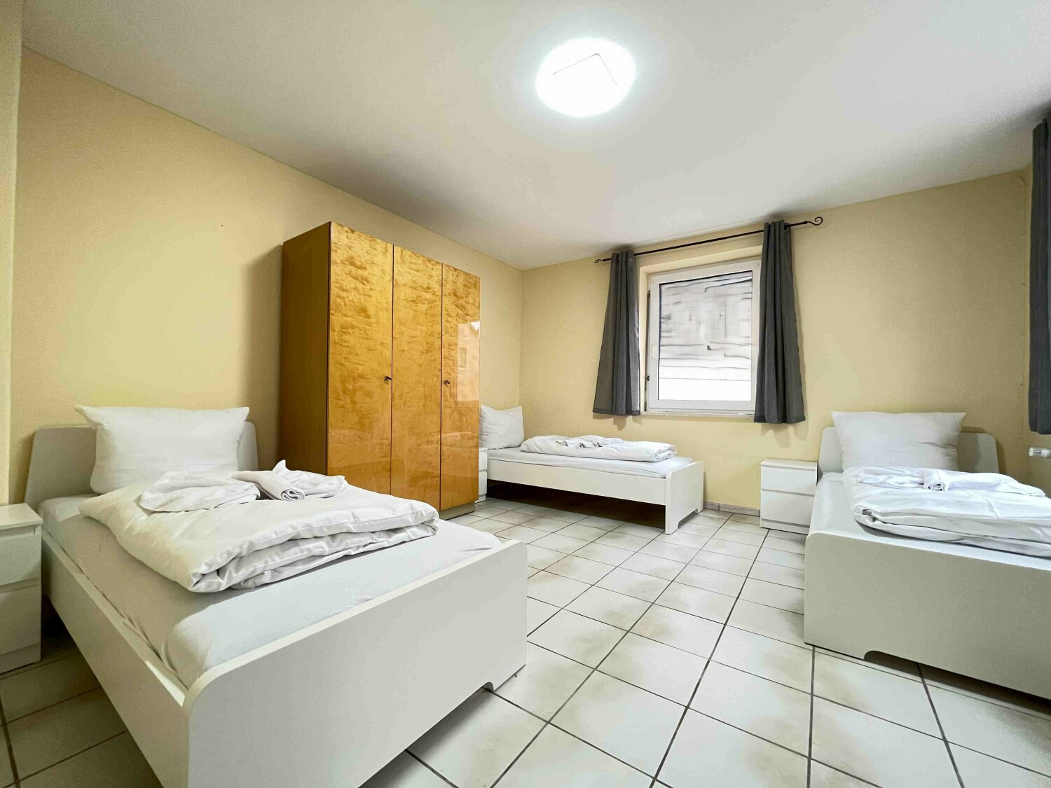 SAD301_(EG re.) Rölsstraße 13, 92421 Schwandorf (4).jpg