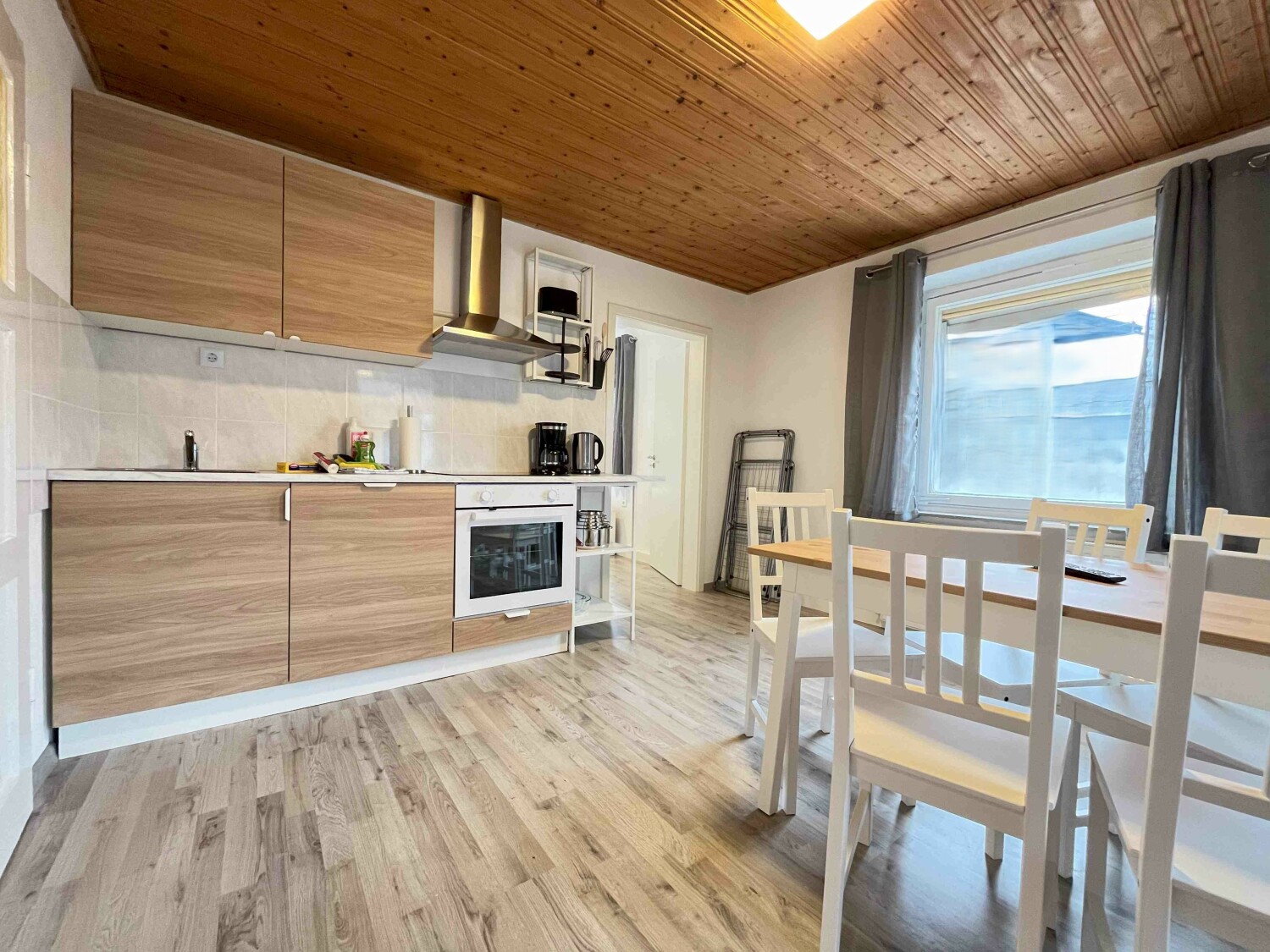 SAD801_ (EG) Zengerstraße 13, 92421 Schwandorf (1).jpg