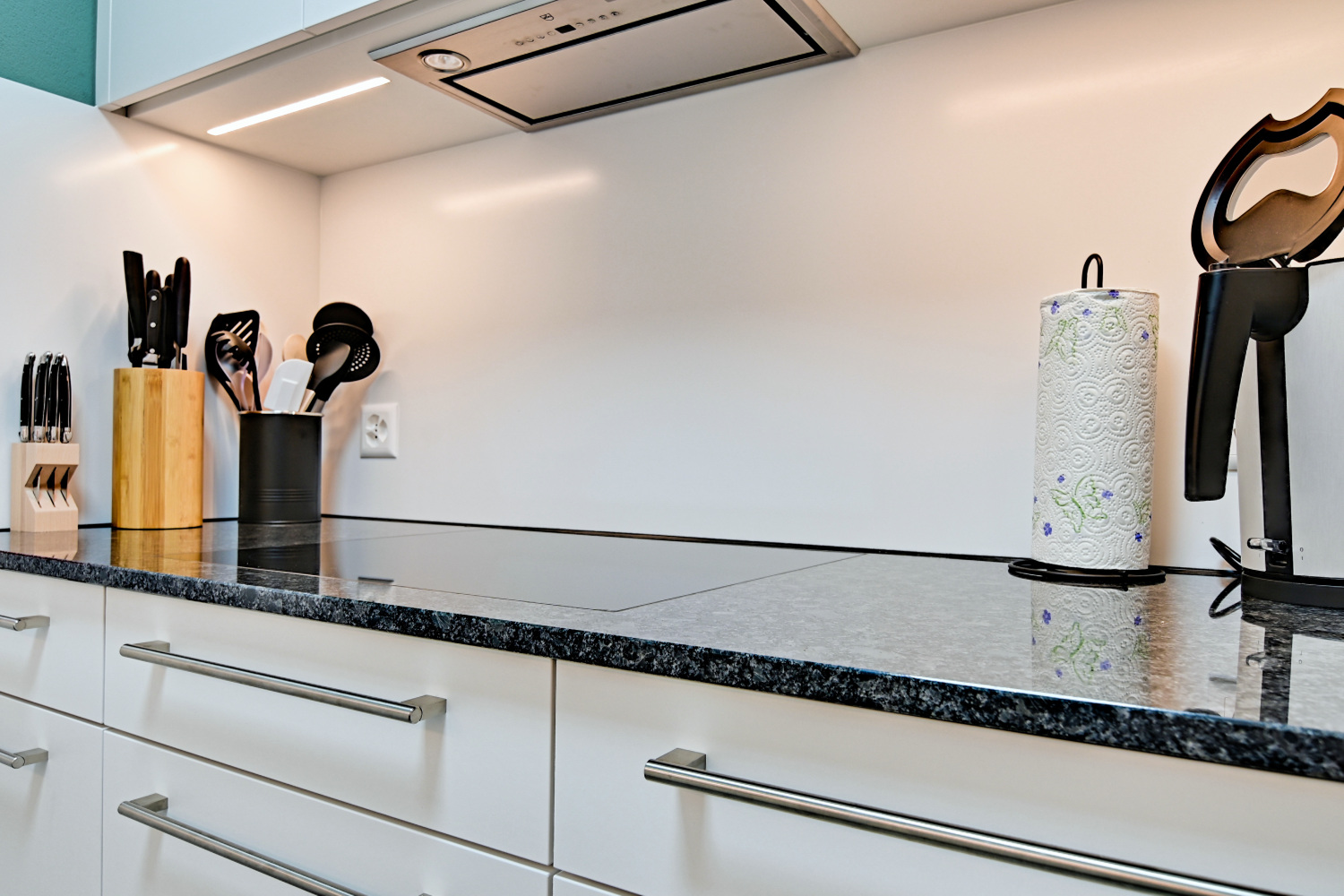 Detail Küche 2-1  mir Weissabgleich.jpg