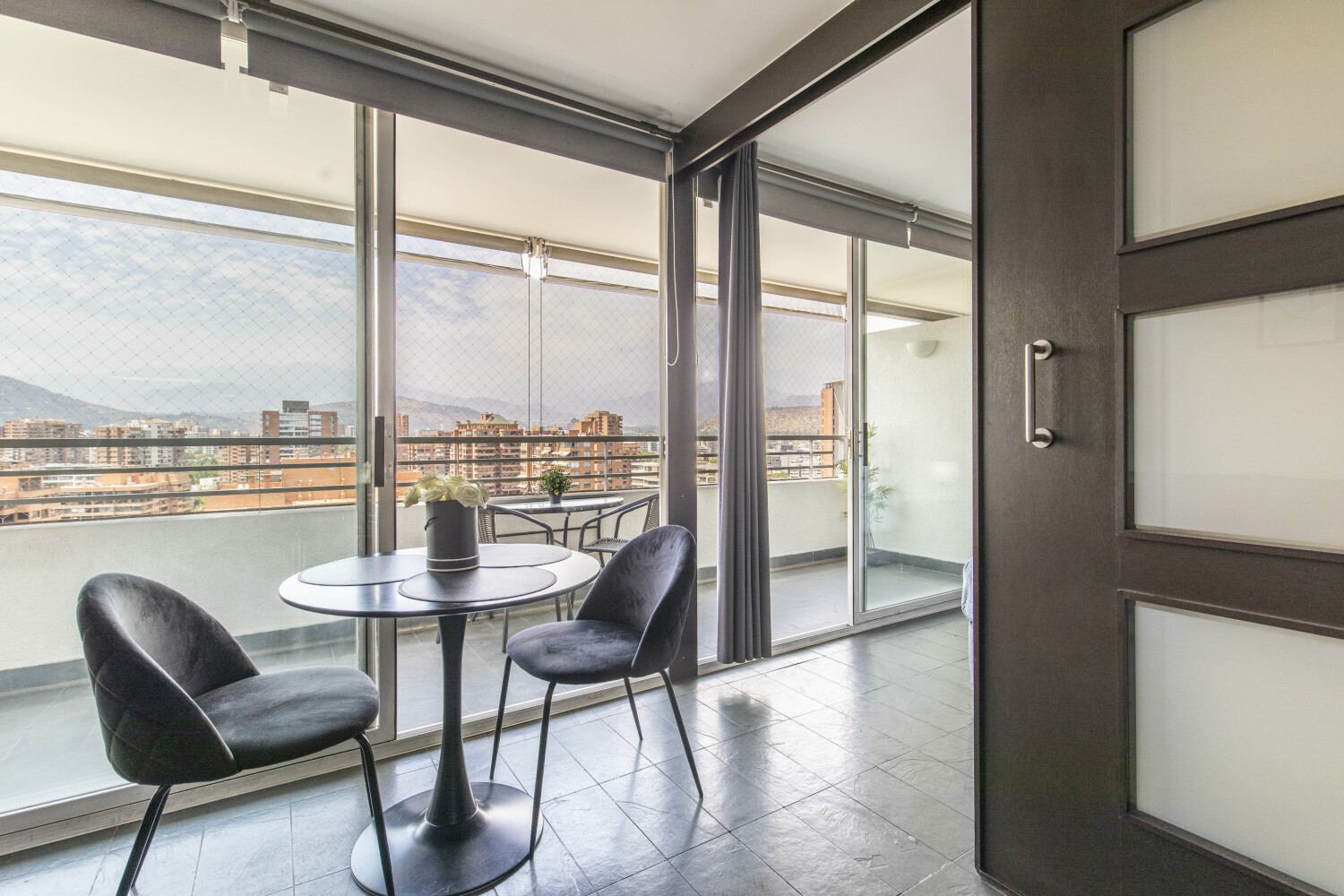 CXII120 d2002B (2).jpg