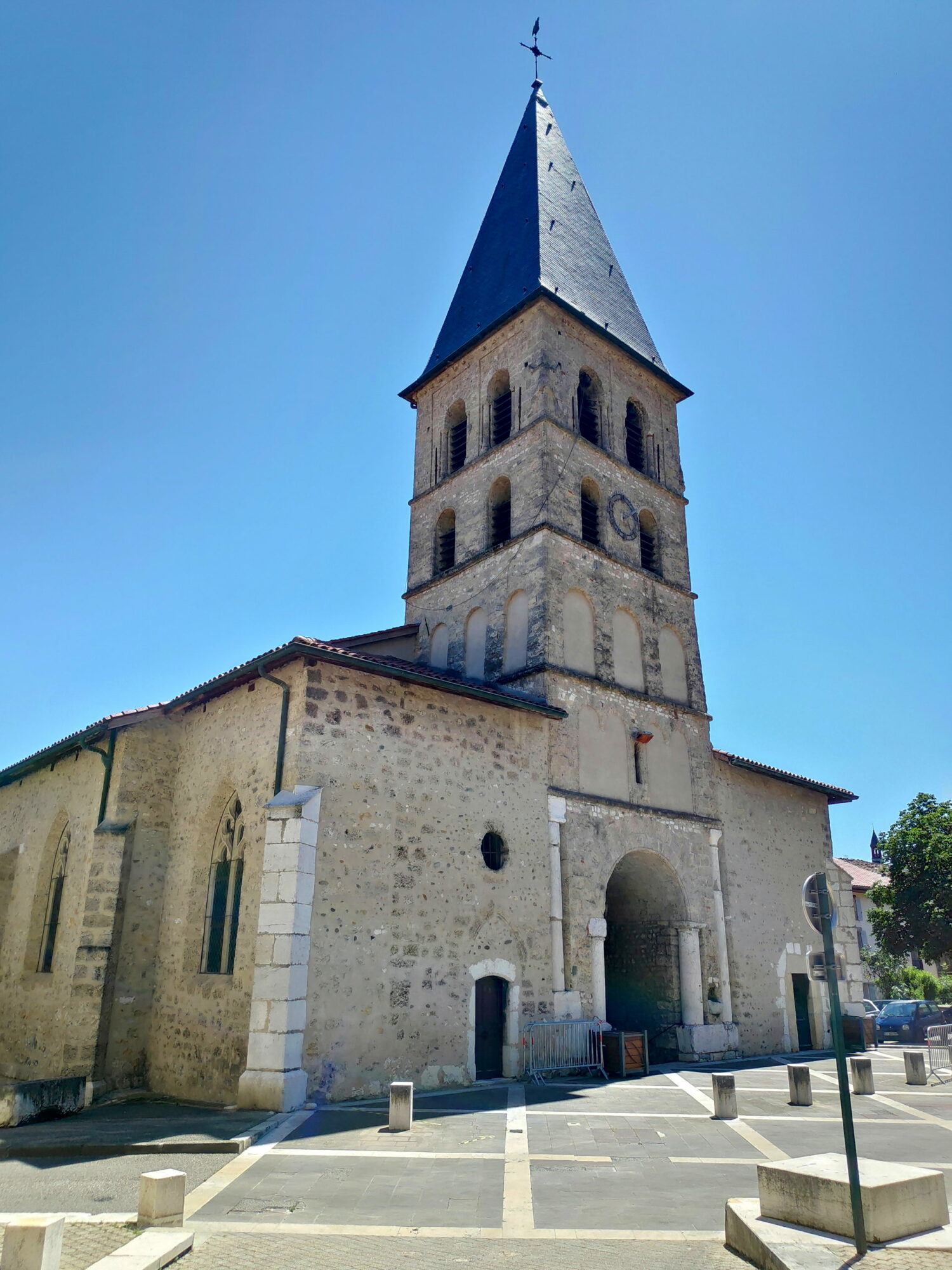 eglise-saint-laurent-des-pres-tullins-scaled.jpeg