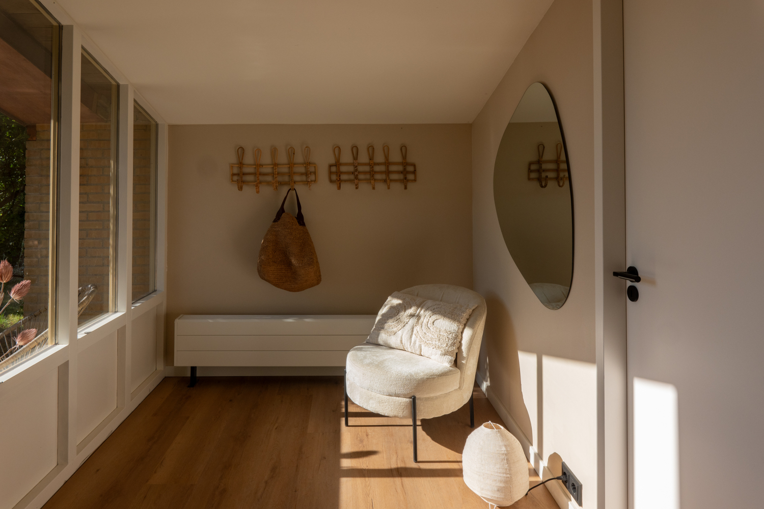 Mamooi - Herzlich Willkommen - geräumiger Eingangsbereich.jpg