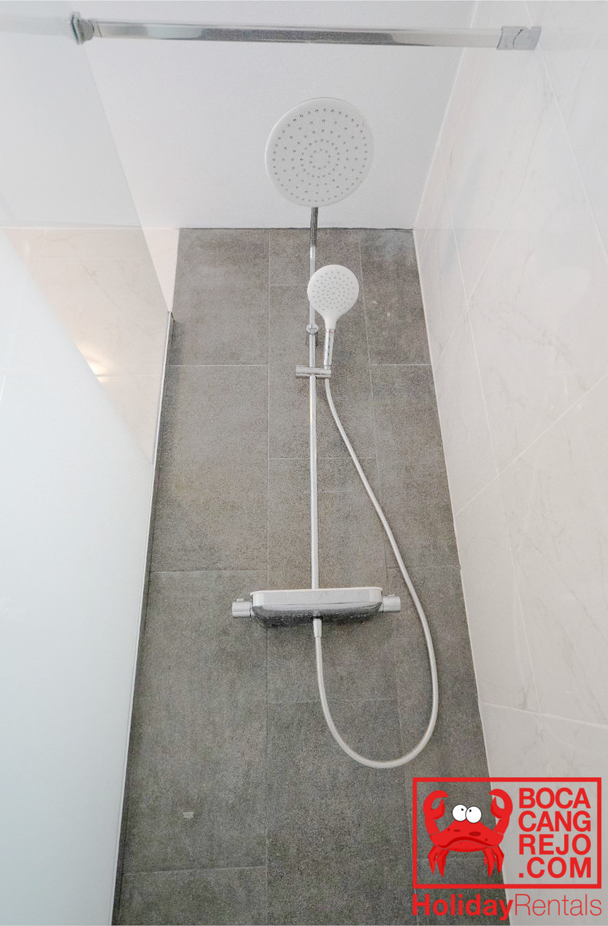 Tabaiba Holiday Home (25).jpg