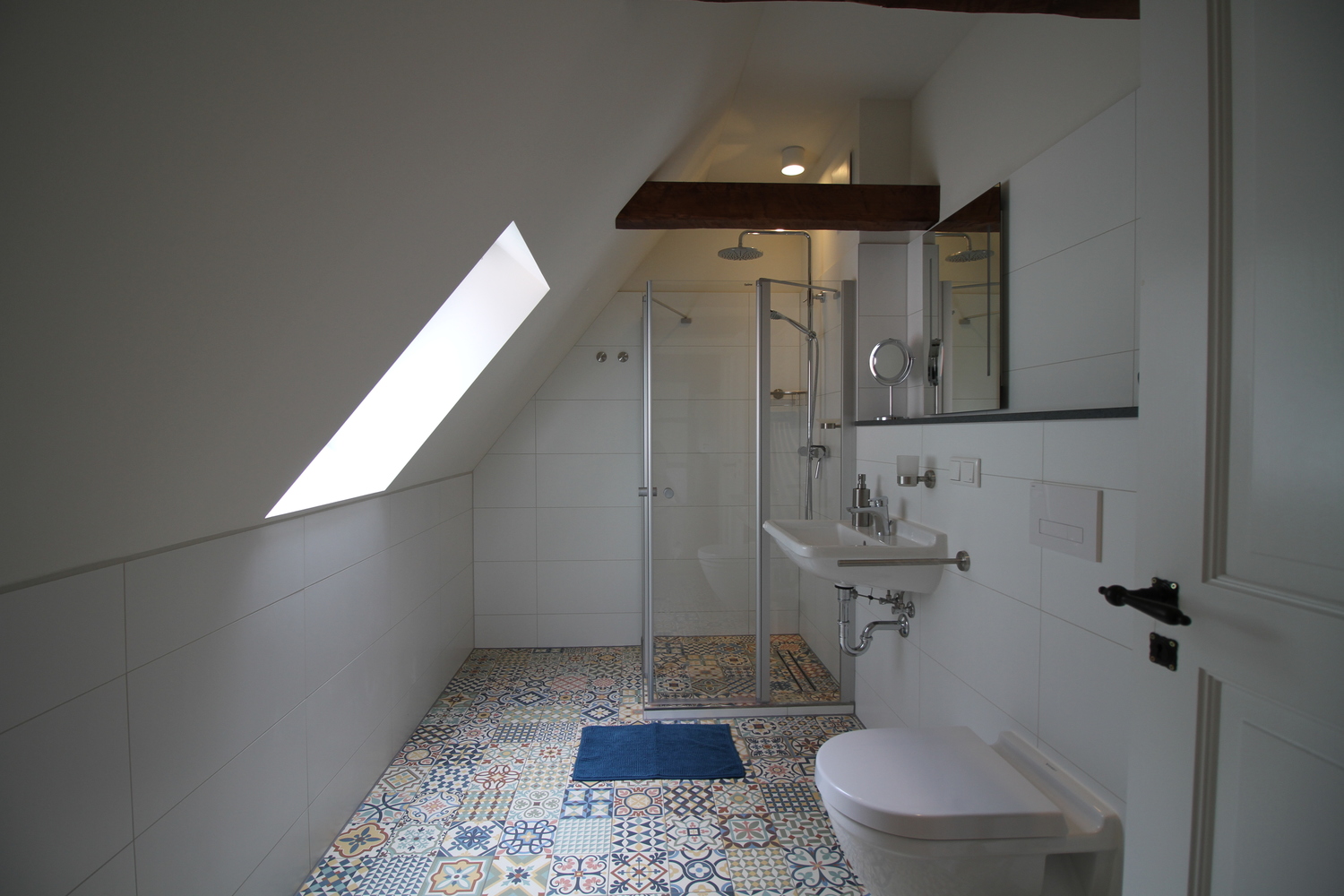 Das erste Badezimmer.JPG