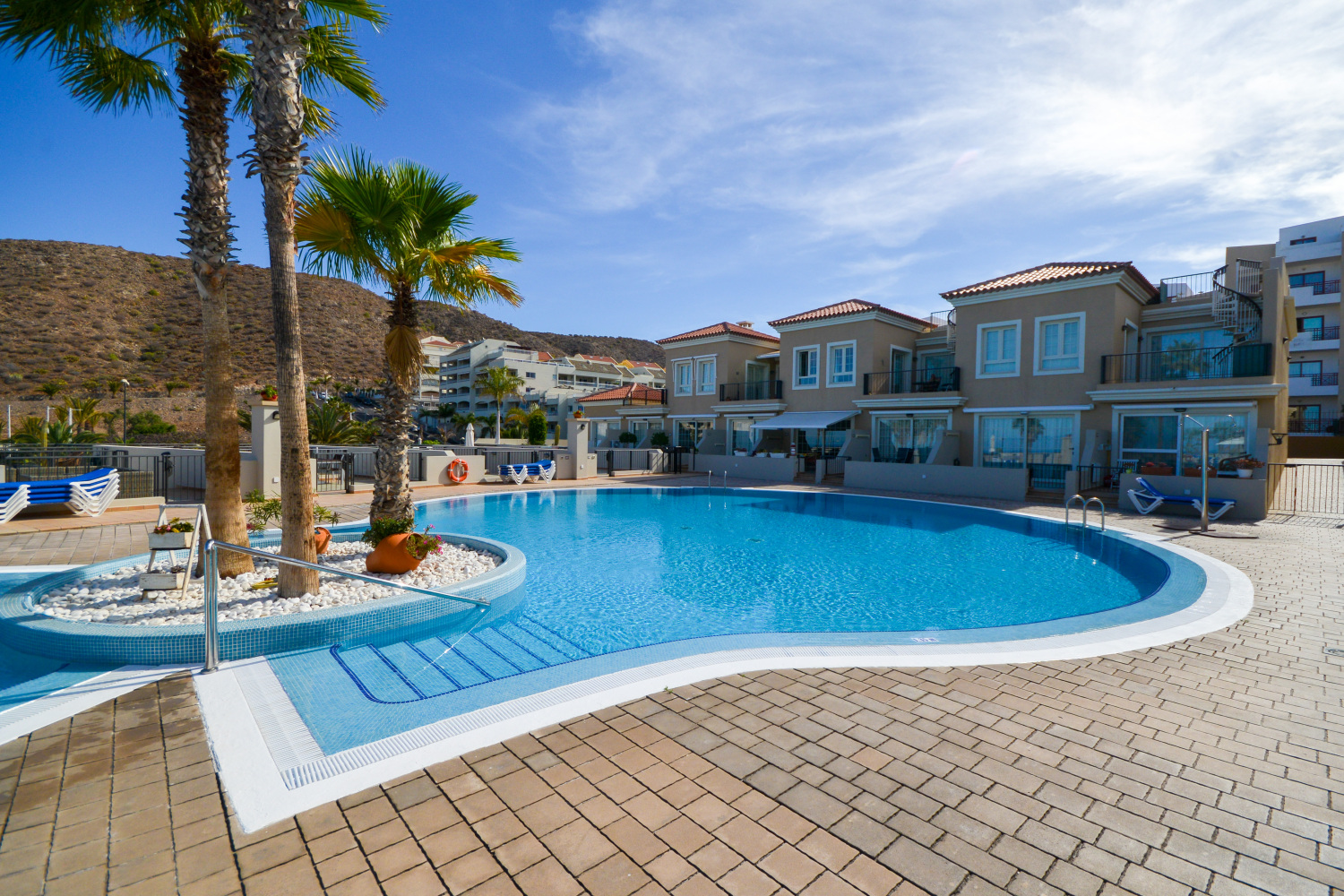 elfaro_pool-1 - copia (1).jpg