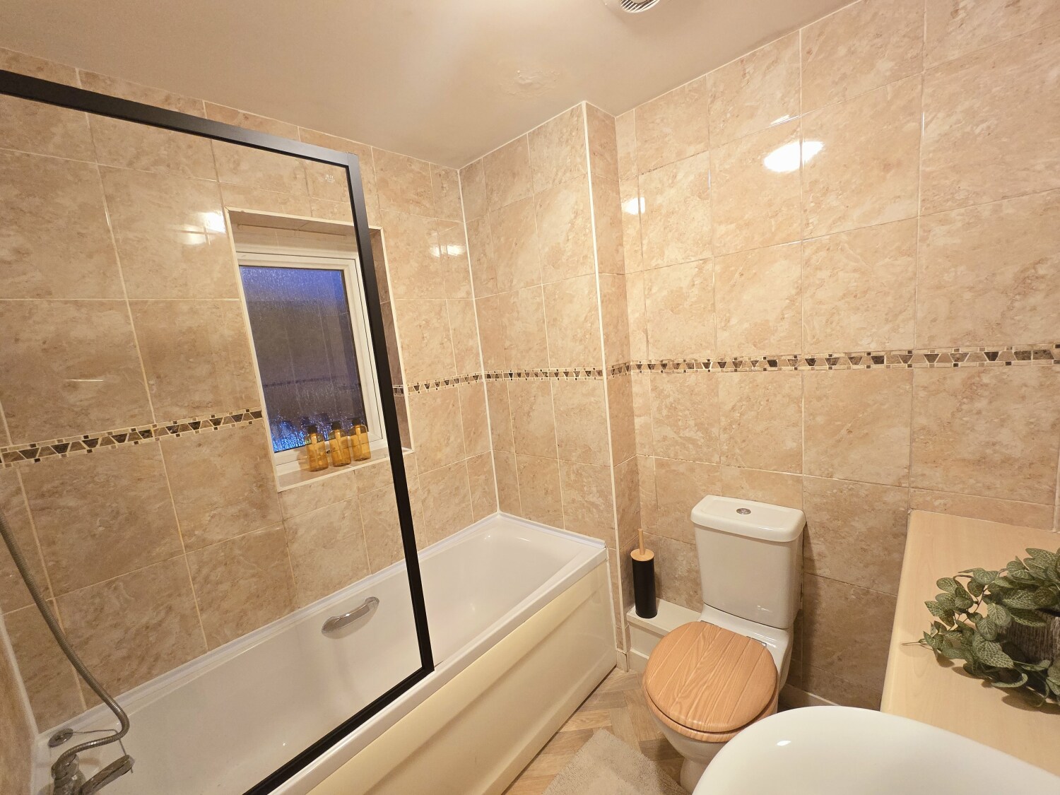 Bathroom2.jpg
