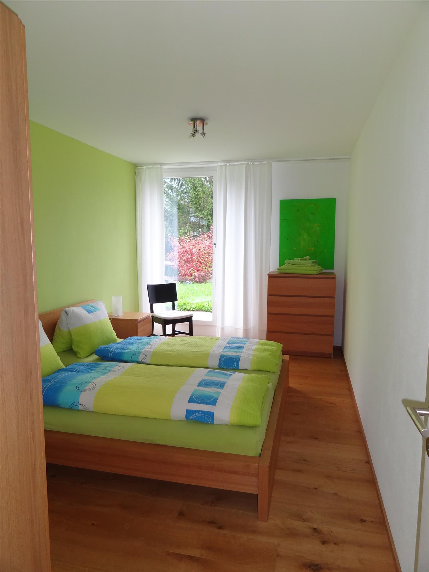 Zimmer 2 FeWo (4).JPG