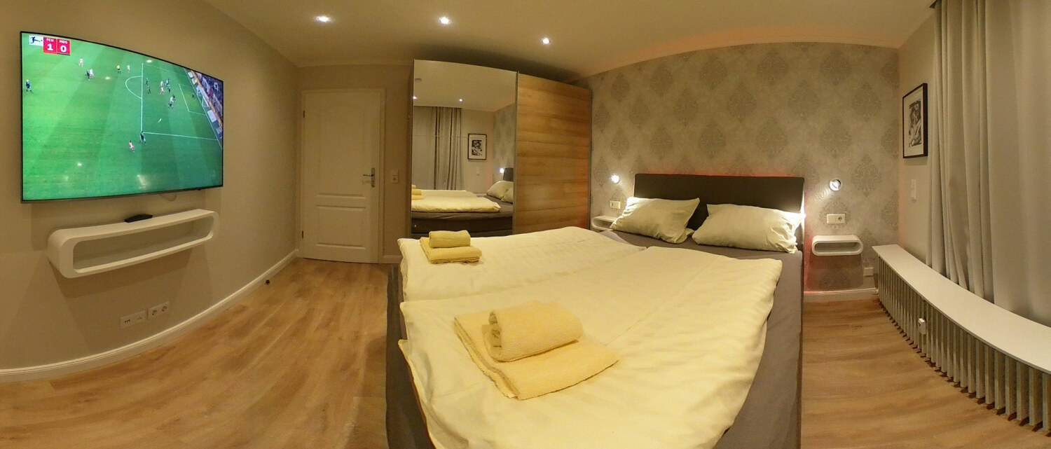 Schlafzimmer 900.jpg