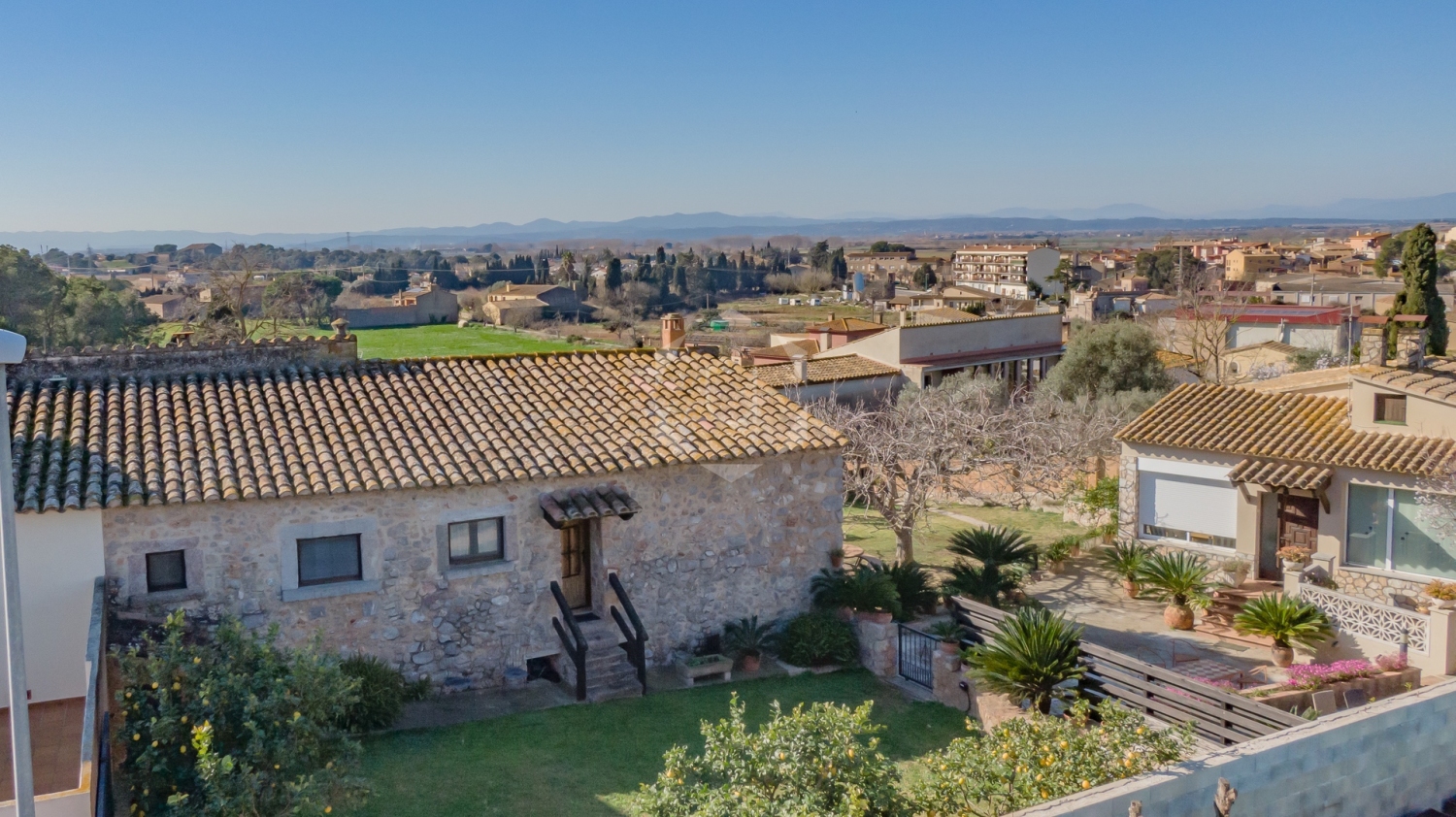 Unique Holiday Home, Bellcaire d_Emporda Medieval town, unique Costa Brava0000.jpg