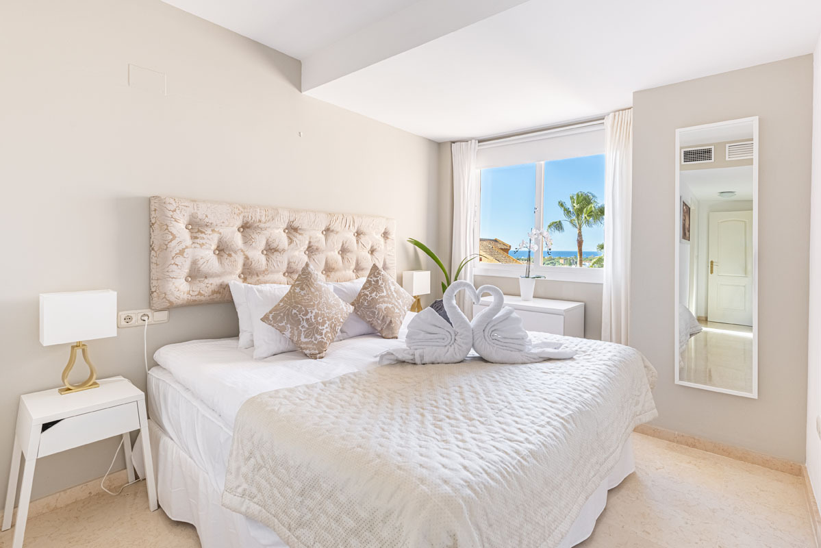 Vacation-rental-apartment-marbella-master-bedroom.jpg