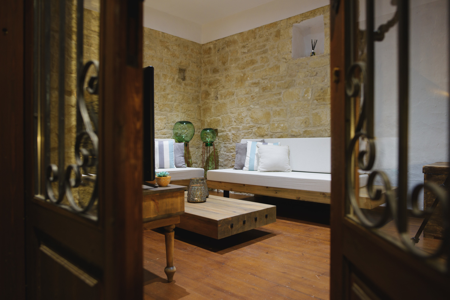 22 MAH19_1604 Serenity House.jpg