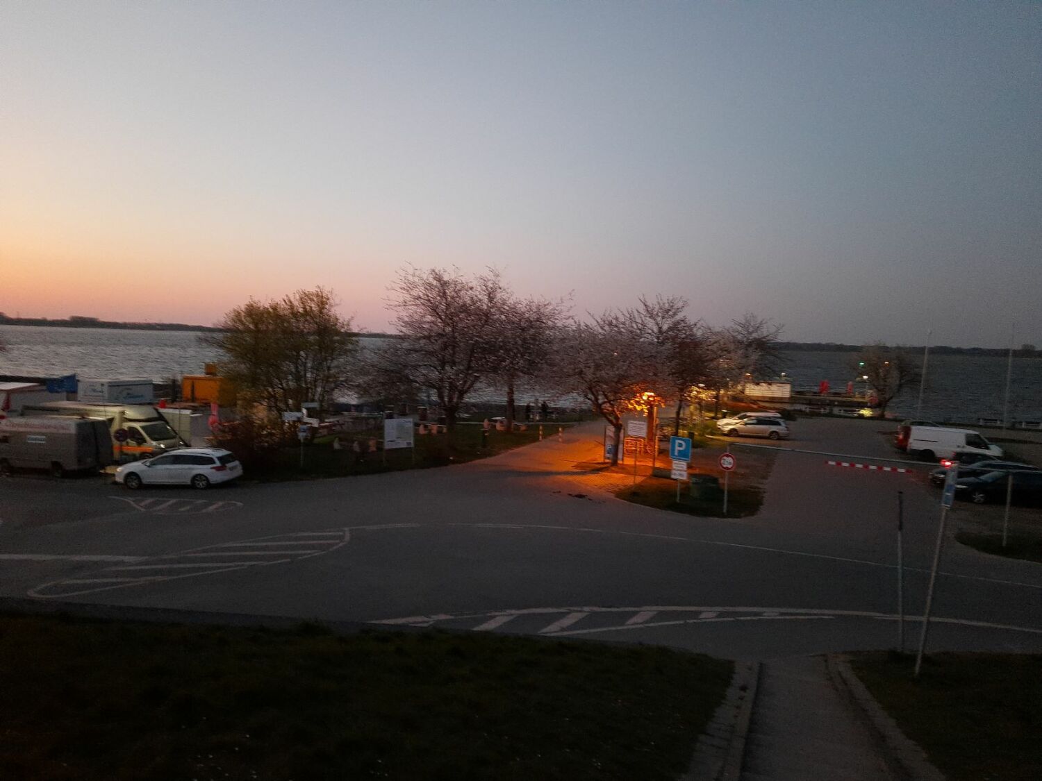 Lüheanleger abend 2.jpg