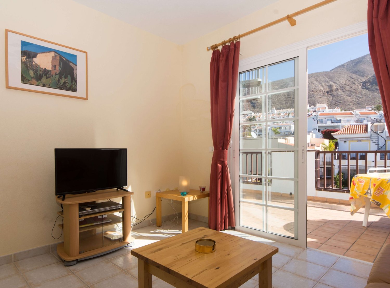 los_cristianos-apartamento_con_bonitas_vistas_y_piscina_en_los_cristianos_018A6E7C-F1AC-0AAE-FF29-BFB6F3E7EF9C-3.jpg