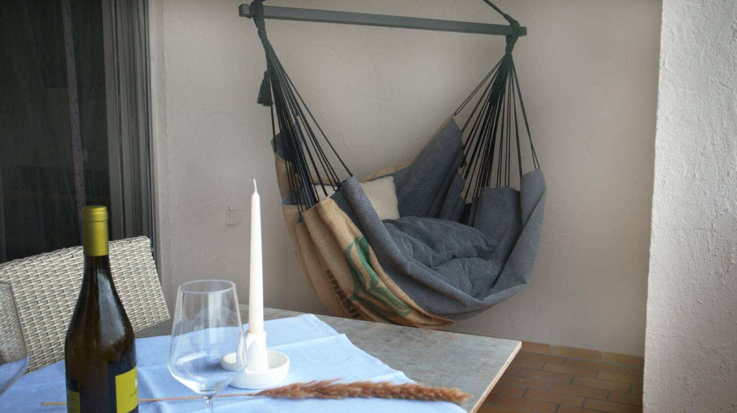 Balkon zimmer 2 Hängematte.jpg