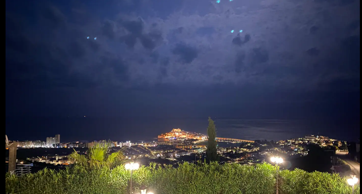 Peniscola night view.png