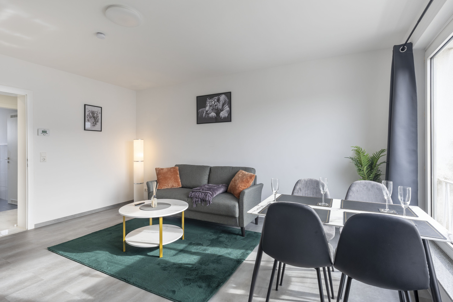 wohnzimmer 3 wide.jpg