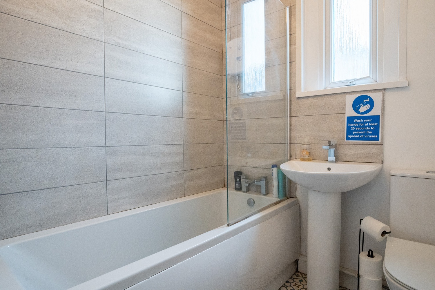 134 Clare Rd Cardiff CF11 6RW 022.jpg