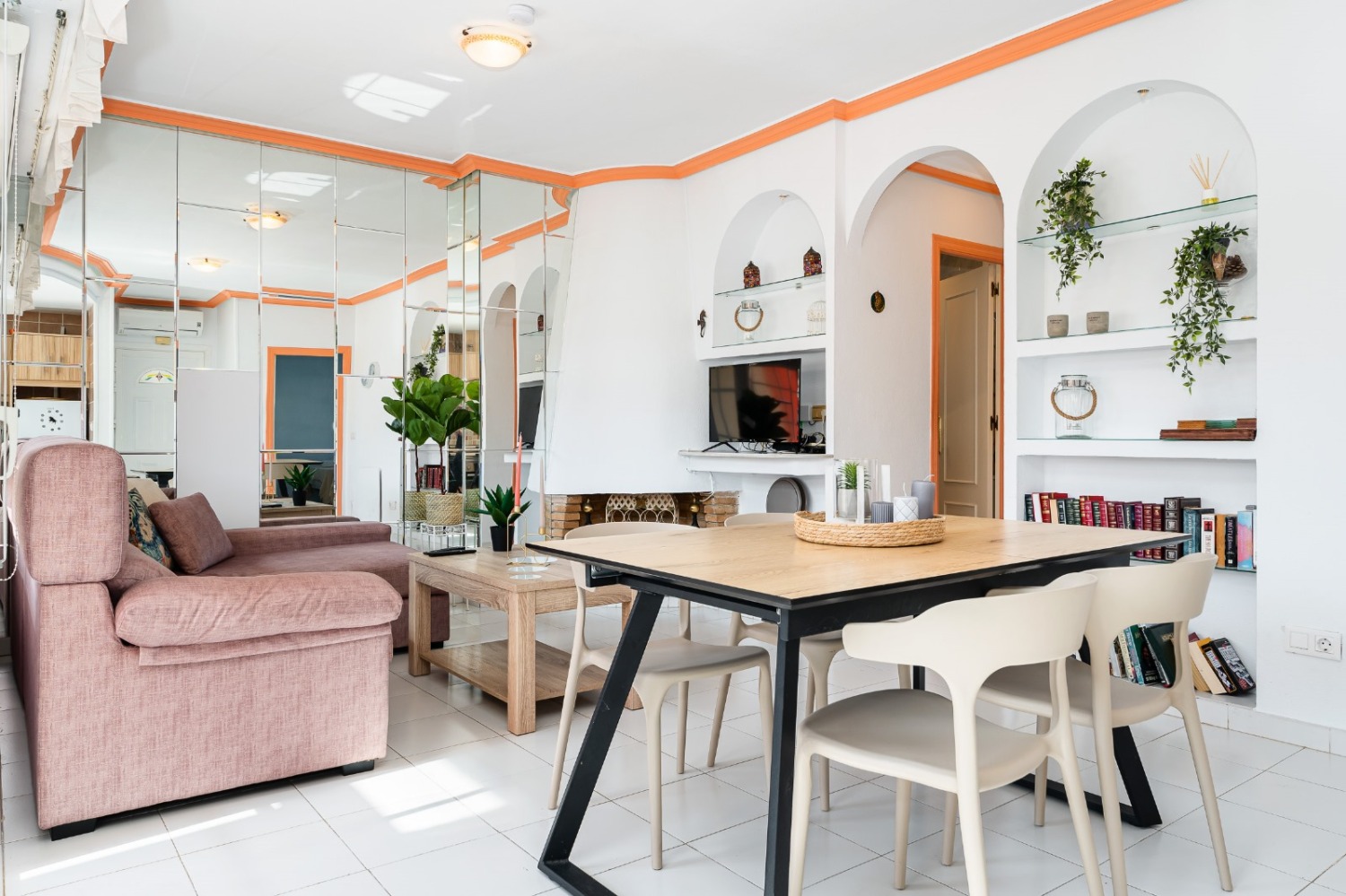 WhatsApp Image 2023-10-10 at 00.19.00 (1).jpeg