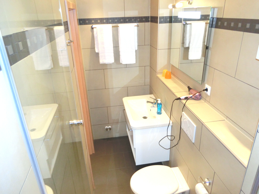Badezimmer2.jpg