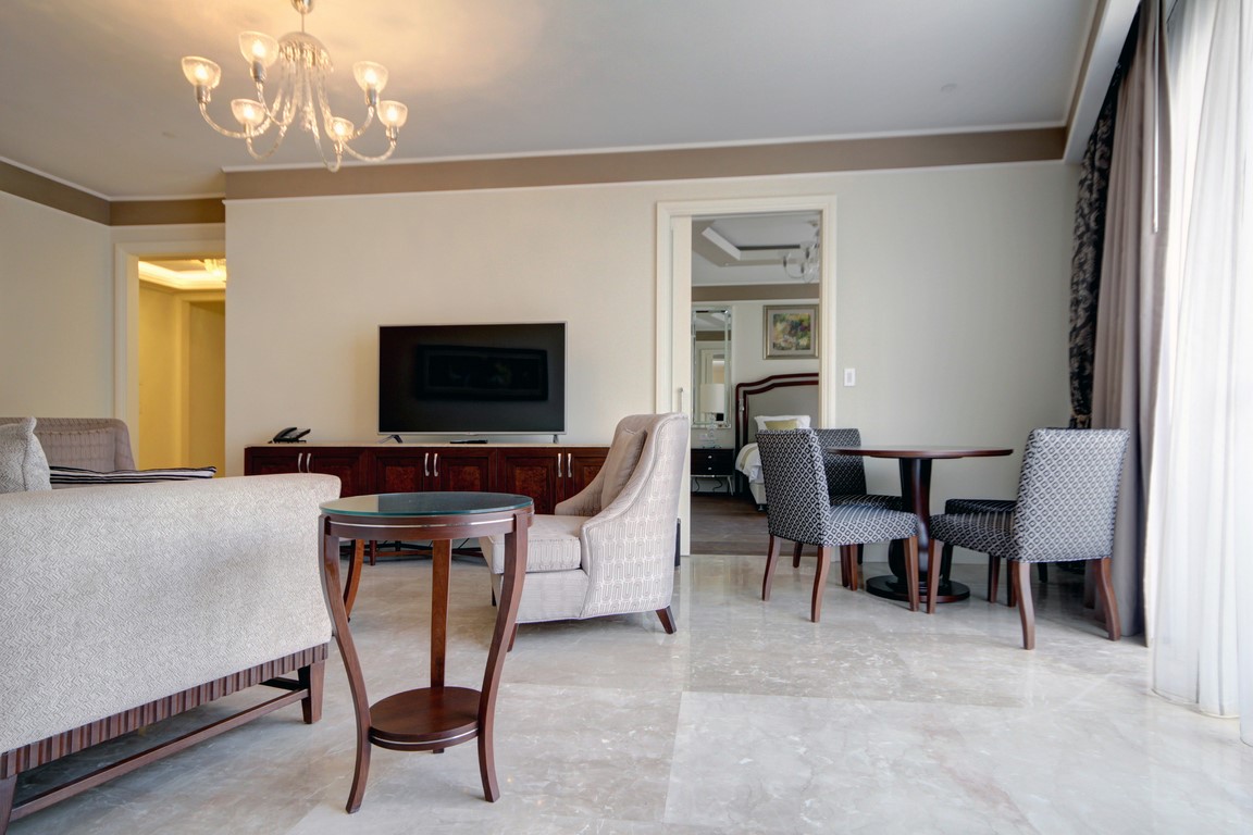 Waldorf_010 (Copy).jpg