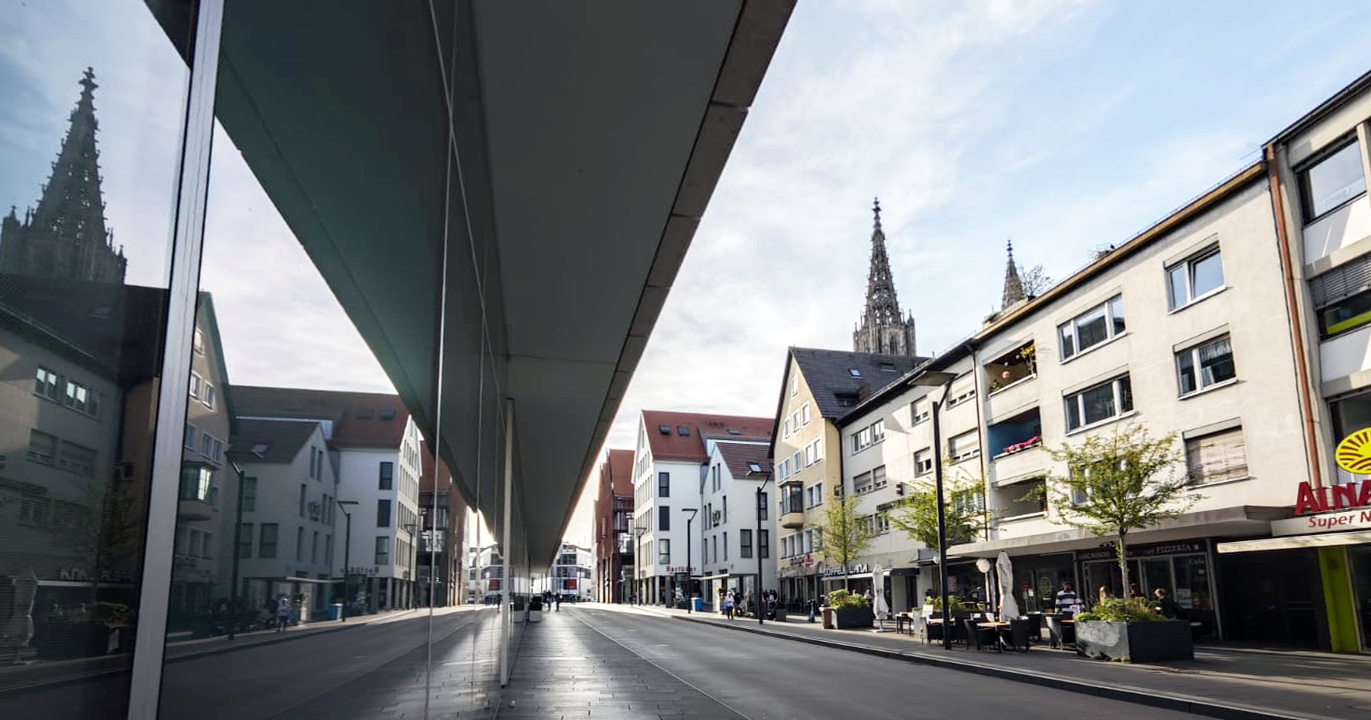 Neue Str mit Münster.jpg