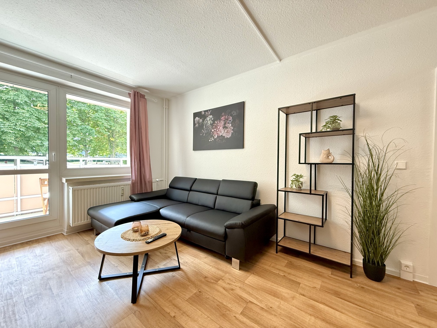 Gästewohnung-AugsburgerStr44-EGli (3).jpg