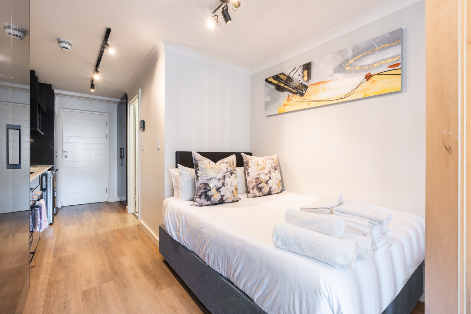 528 Newlands Peak-7.jpg