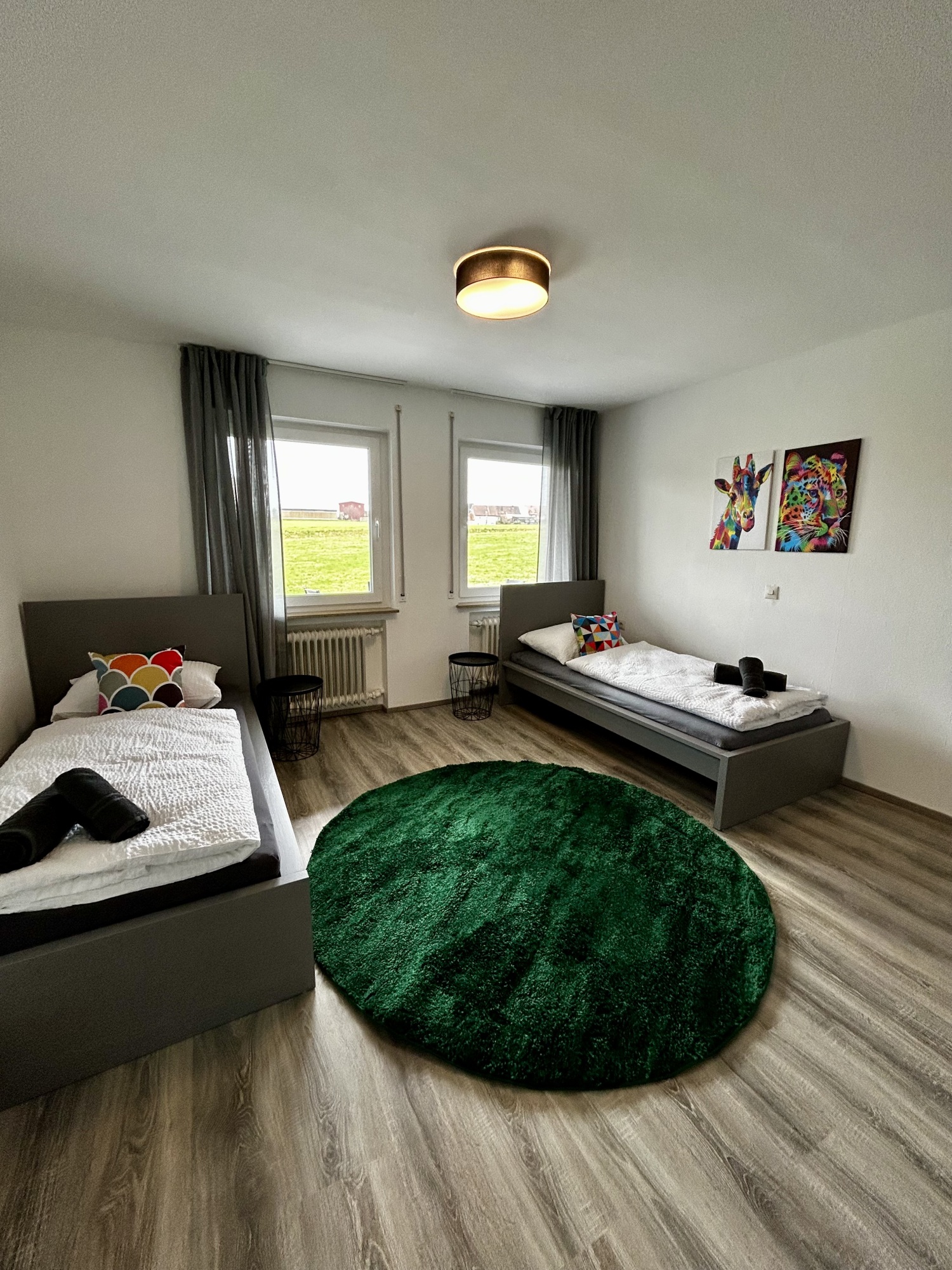 Schlafzimmer 1a.jpeg