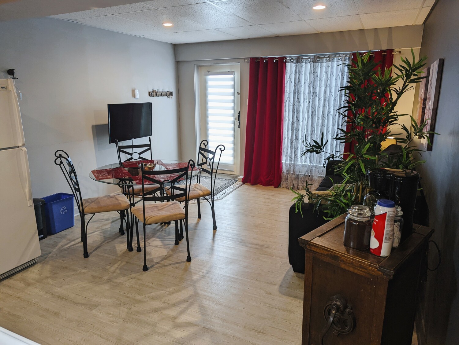 Salon et cuisine 2.jpg