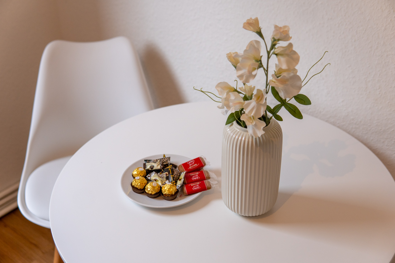 AirBnb - 2. OG-12.jpg