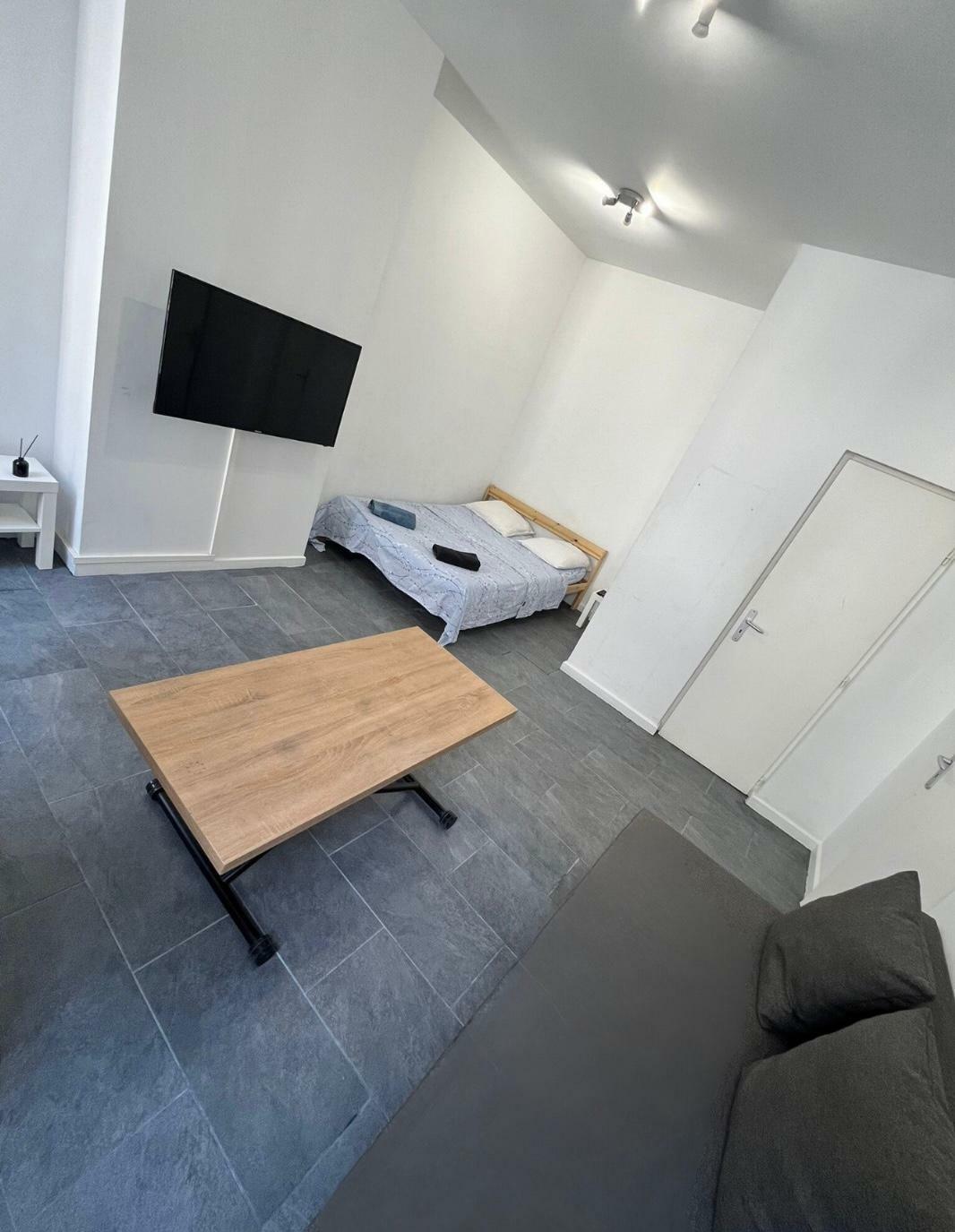 WhatsApp Image 2024-08-04 à 01.23.08_a084cd41.jpg